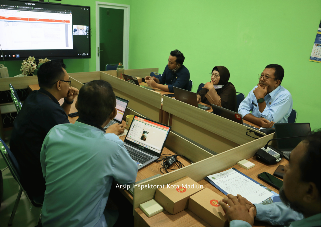 3-4-1024x726 Zoom Meeting Telaah Sejawat: Penyampaian Hasil Penilaian Sementara antar APIP