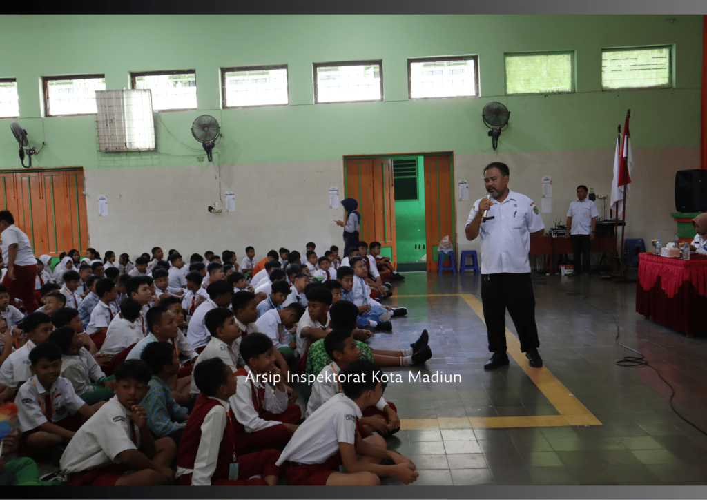 3-3-1024x724 Rangkaian Dokumentasi MPLS : Pendidikan Anti Korupsi di SMPN 6, 7, dan 9 Kota Madiun