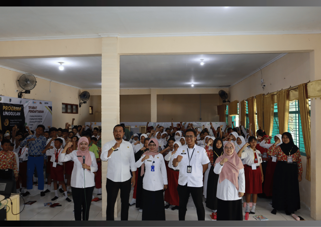 7-3-1024x724 Rangkaian Dokumentasi MPLS : Pendidikan Anti Korupsi di SMPN 6, 7, dan 9 Kota Madiun