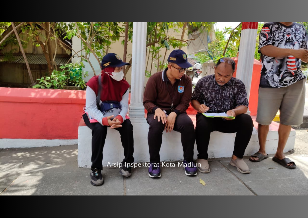 4-1024x724 Inspektorat Kota Madiun Tinjau Paving dan PJU Manguharjo 