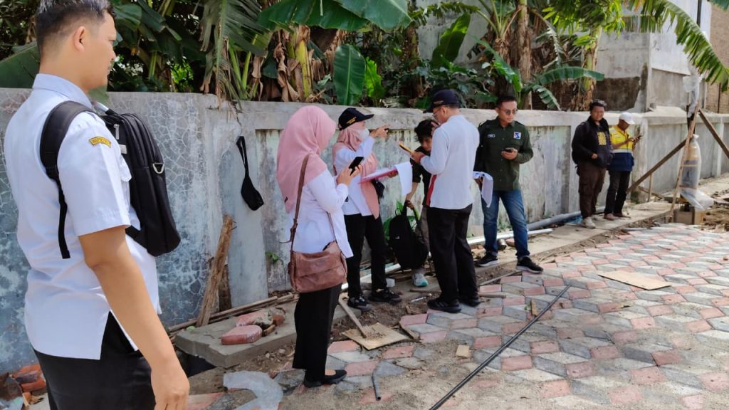 IMG-20251022-WA0040-1024x576 Dokumentasi Pengecekan Pembangunan Mall Pelayanan Publik oleh Tim Irban 3