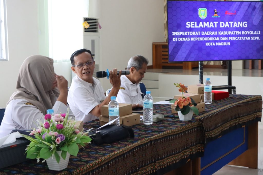 WhatsApp-Image-2025-11-13-at-07.55.21-5-1024x682 Sharing & Learning Inspektorat Kabupaten Boyolali Bersama Inspektorat Kota Madiun