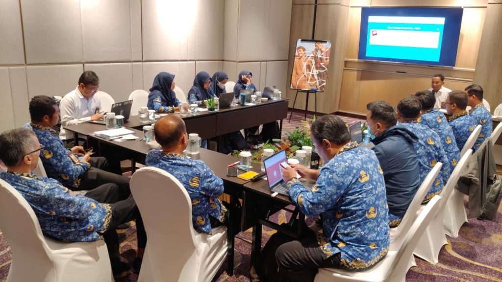 WhatsApp-Image-2025-11-18-at-14.36.01-1024x576 Inspektorat Kota Madiun Gelar Bimbingan Teknis Aplikasi e-Audit Kendali Inaproc LKPP